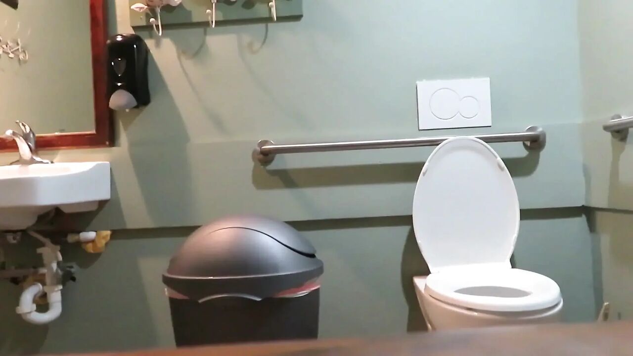 BBW nurse Vicki masturbation in restaurant bathroom!