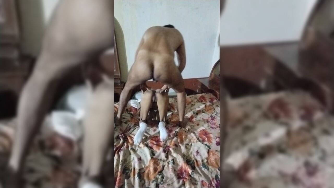 Ami ki behn khud bulaati ha mjy room mn btao mn kia kron