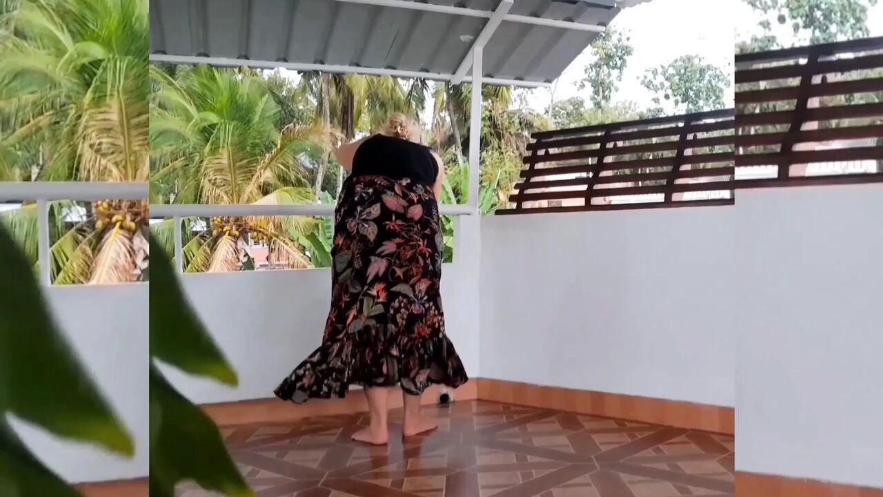 Amateur Blonde Mature Wife Enjoys Sex