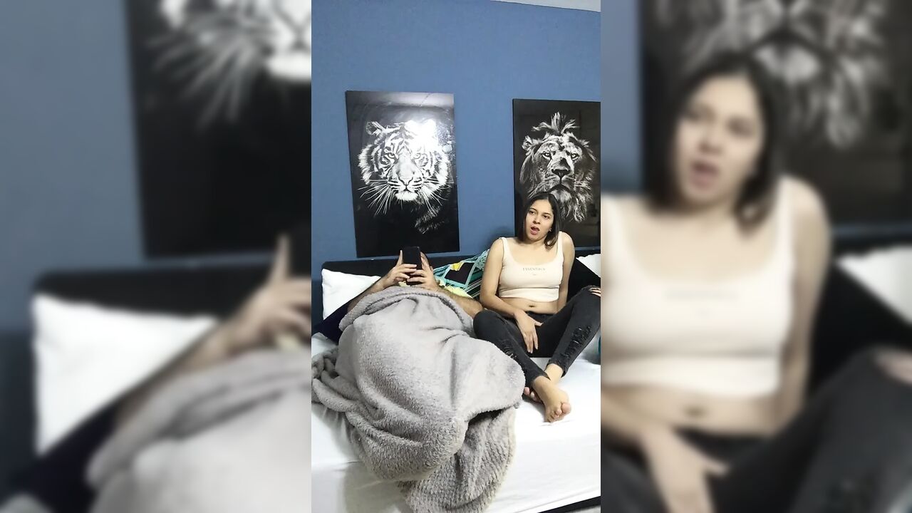I fuck my two friends, they make delicious moans.
