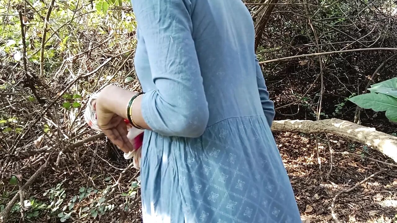 Indian Desi Village Bhabhi enjoying sucking dick in the jungle