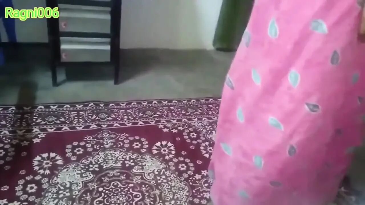 Indian Housewife Doggy Style Hard Fuck Ragni Bhabhi