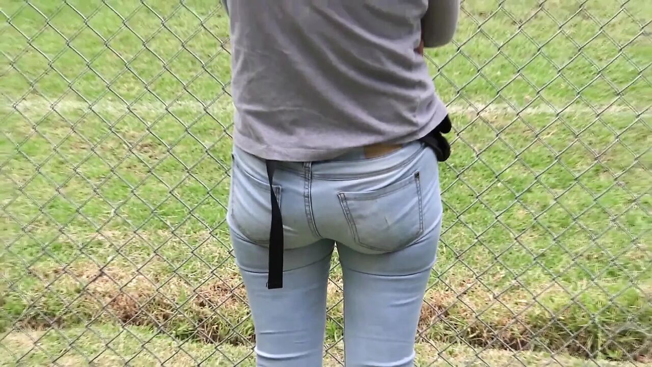 My Wife Show off Their Big Ass to Their Friends so They Can Masturbate and Fuck Them