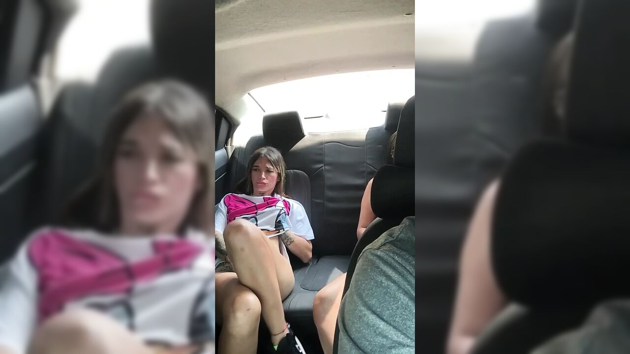 I fuck my friend in my boyfriend's car.