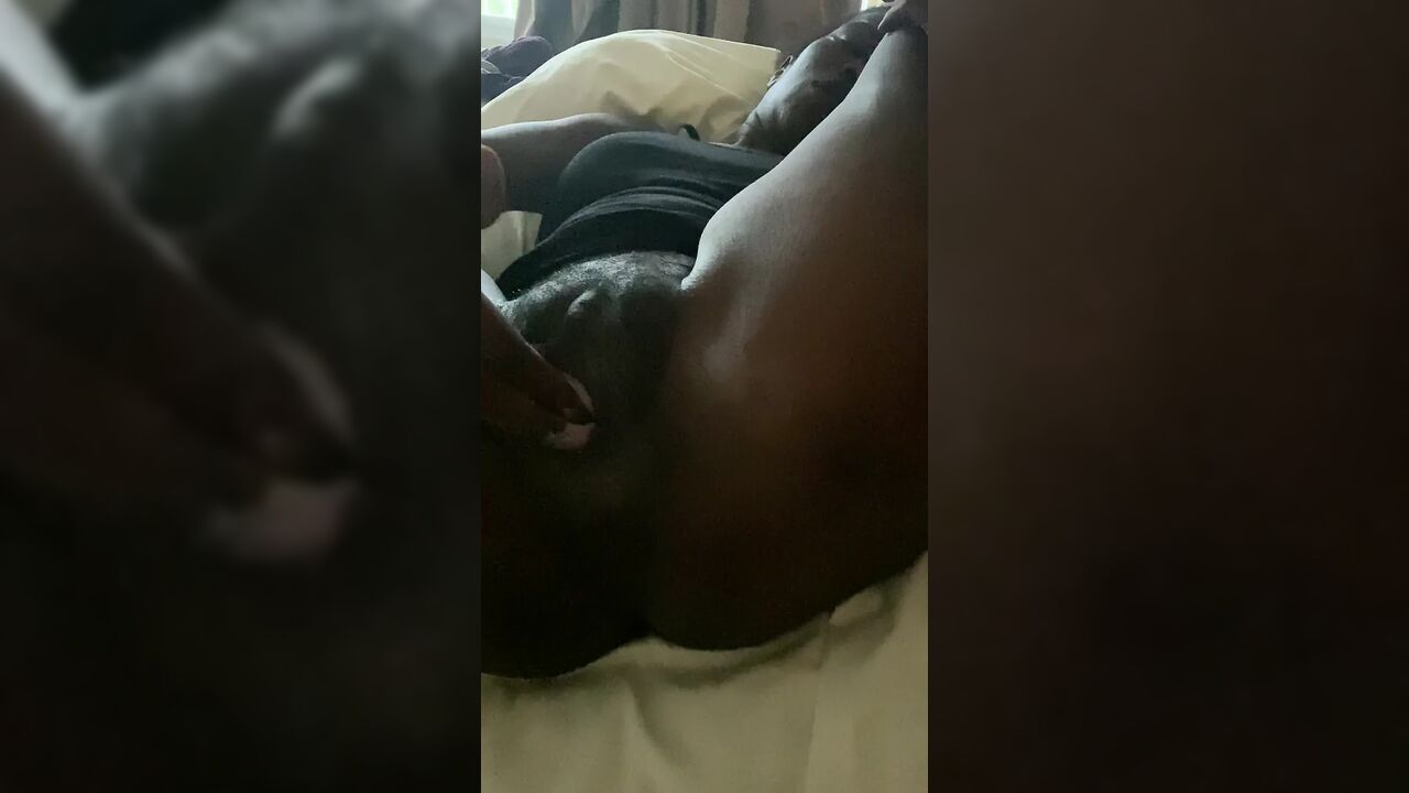 Fingering Tight Fat Pussy