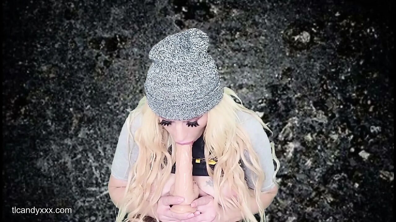 Lily's oral grunge party