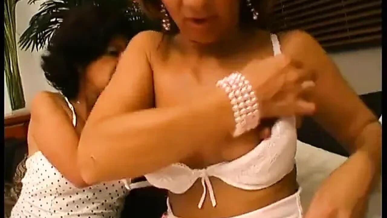 Lucky guy gets cock sucked by two mature sluts
