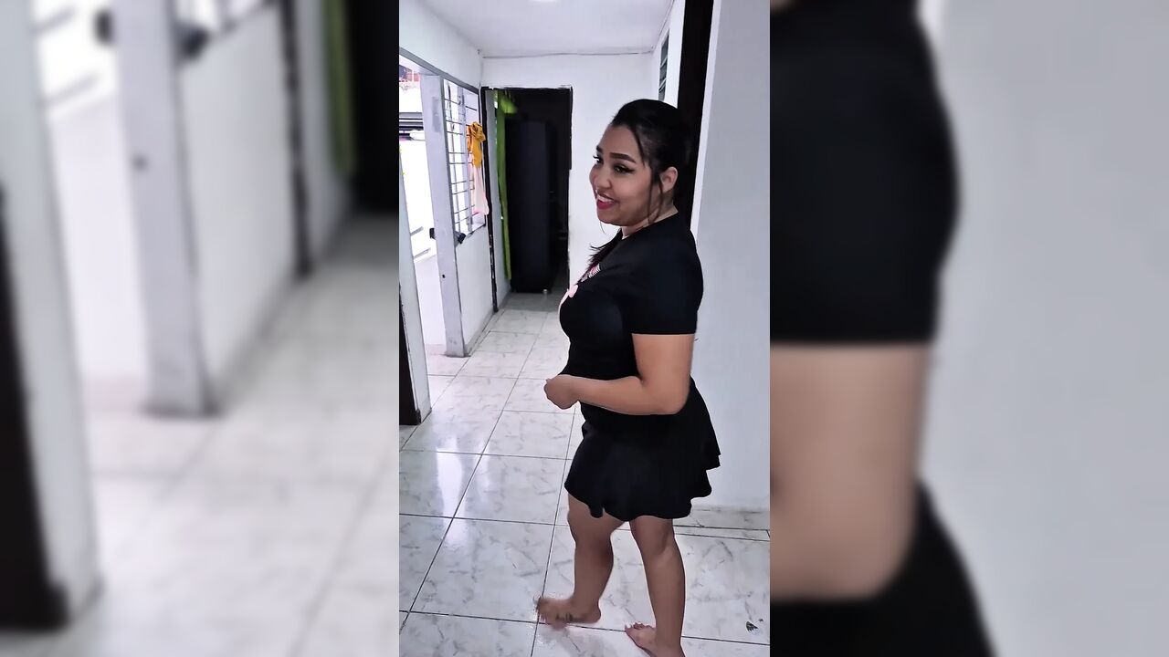 My Stepsister Wanted a Massage and What I Could Give Her Was Cock, I Accept Her Very Eagerly.