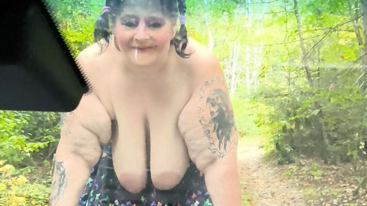 Making Him Watch as He Fucks Bonnie on Top Car Hood Fucking Threesomes Cumming