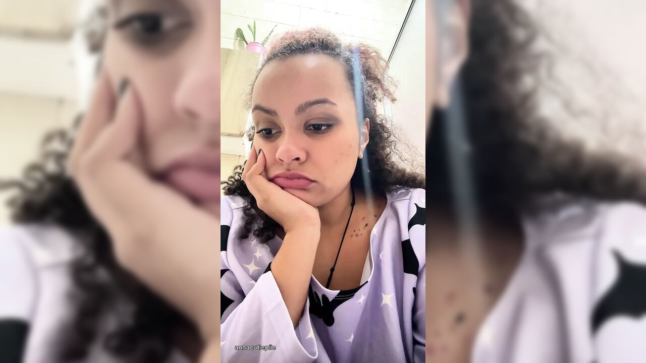 Gassy Milk-intolerant Girl on the Toilet and Farting