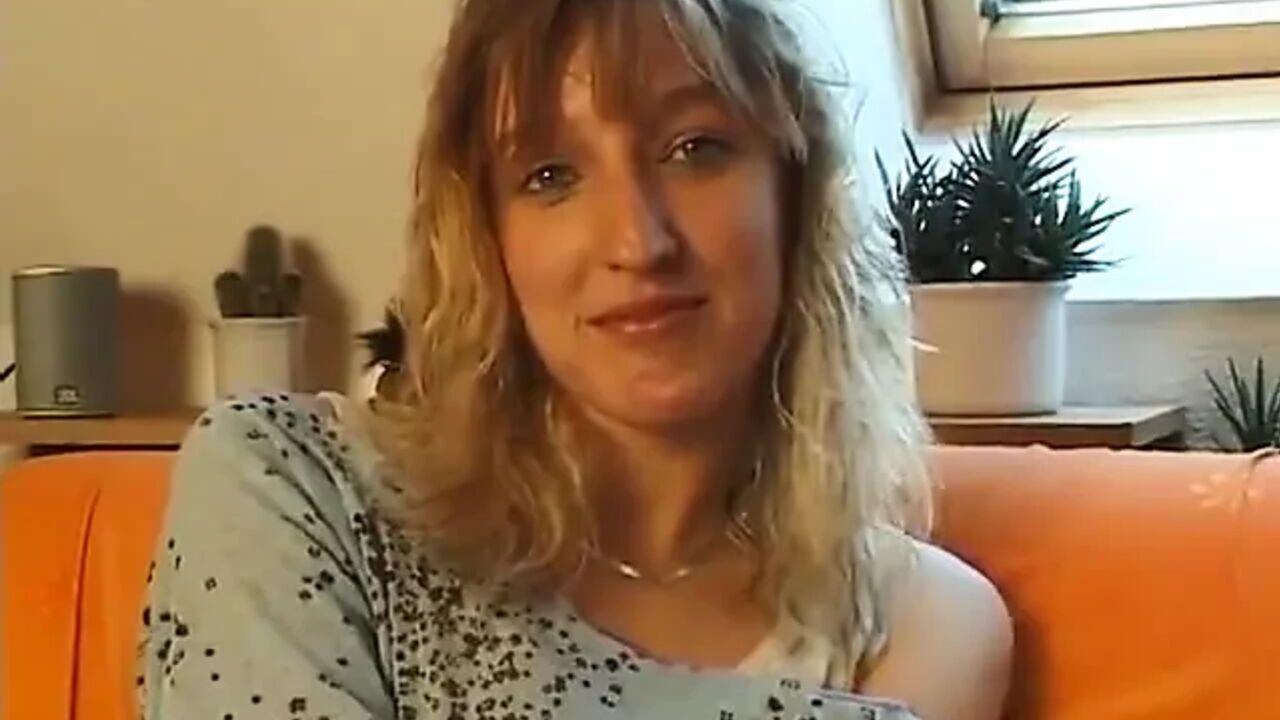 Angela got no experience with the porn business