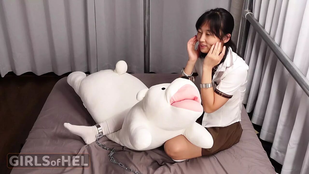 ANAL with a submissive Japanese student