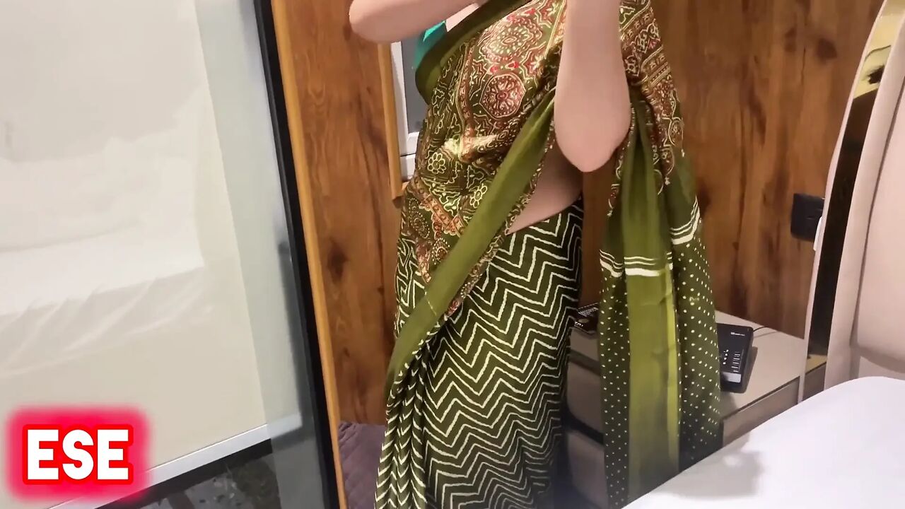 Indian Teacher Fucks His Student While Studying