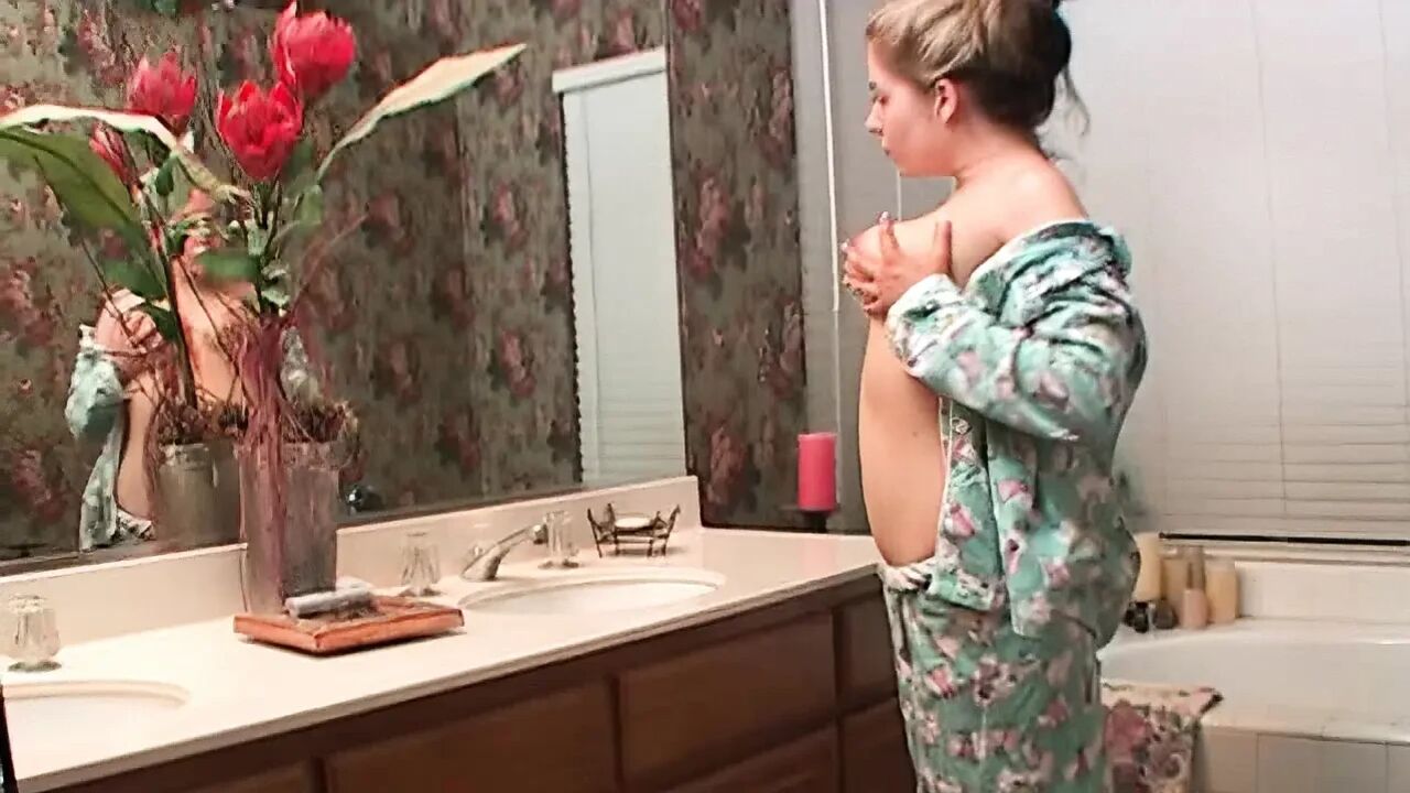 Hot Bathtub Orgasm