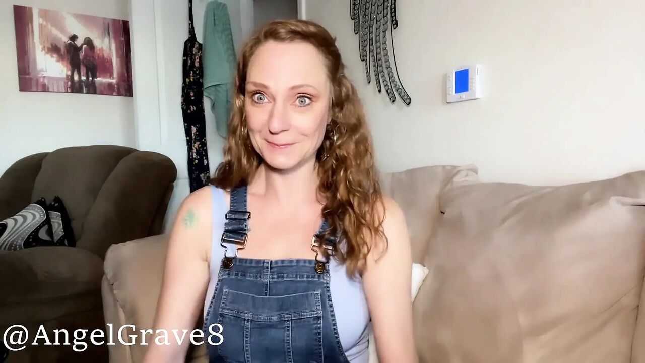 Country girl cameltoe, starring Angel Grave