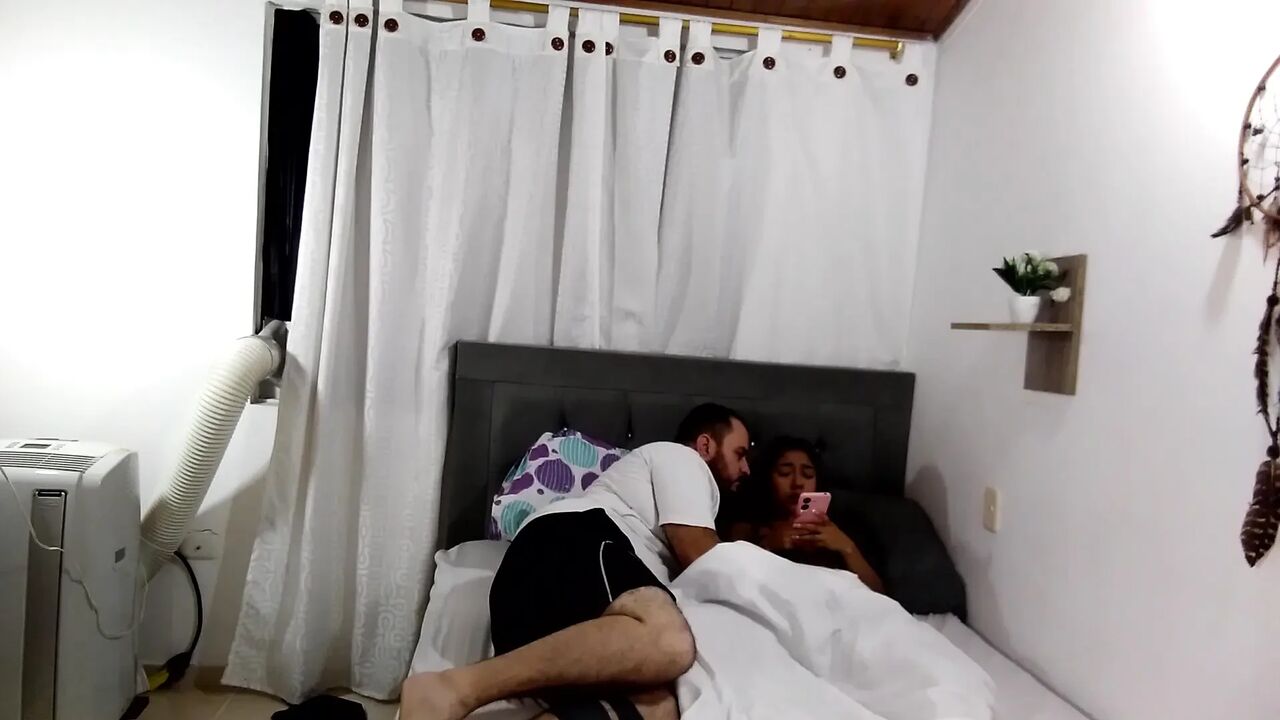 My girlfriend asks me for sex and I lick her pussy.