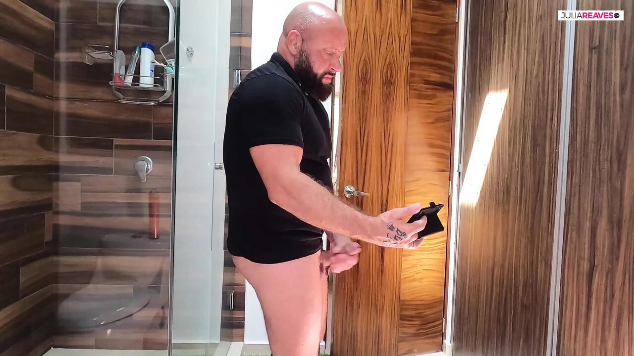 Punk Latina shows you how to fuck hot