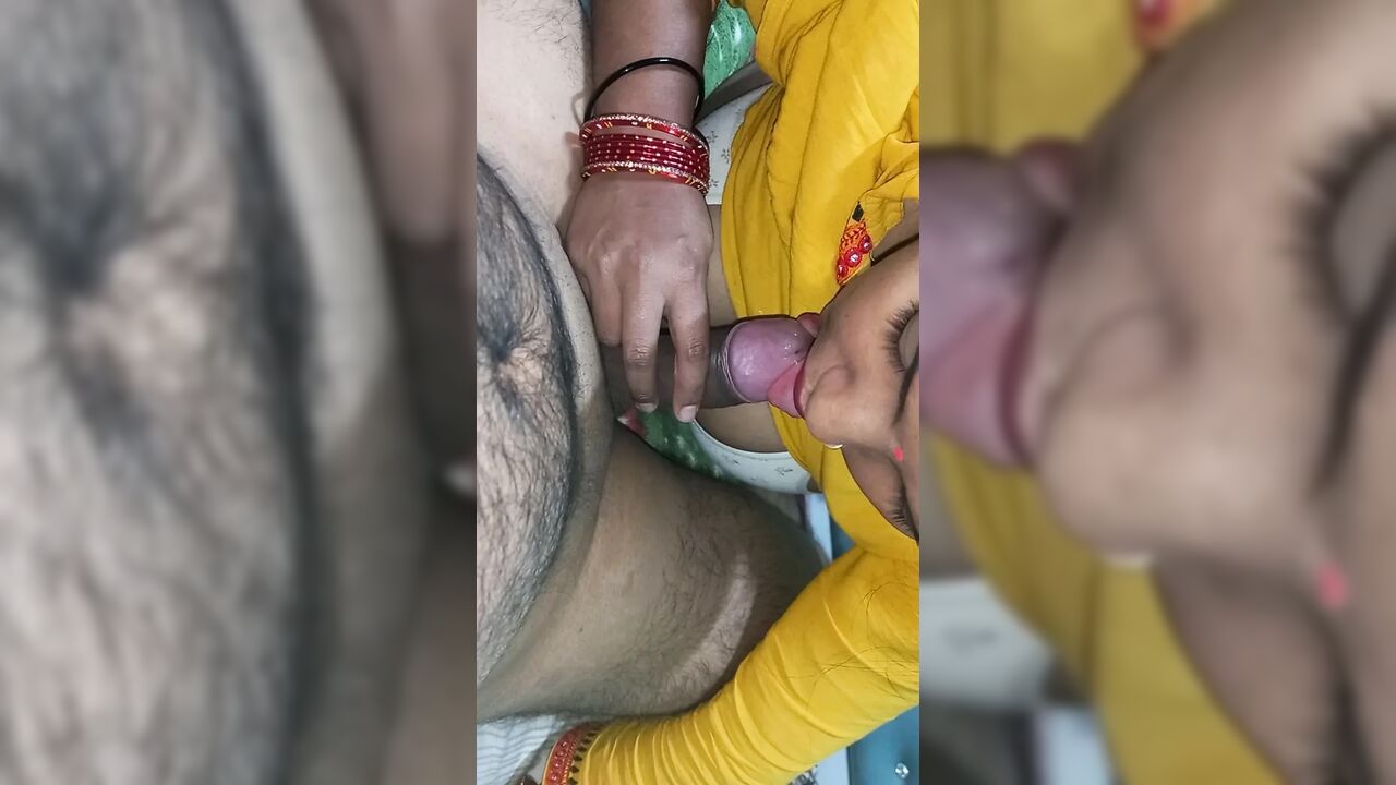 New beutiful girl having sucking her boyfriend cock.