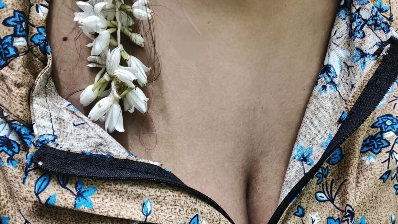 Desi Tamil neighbour Aun Anal sex with Playboy cheating her husband, Mallu anal sex with Play boy, Hindi wife, Telugu aunty sex