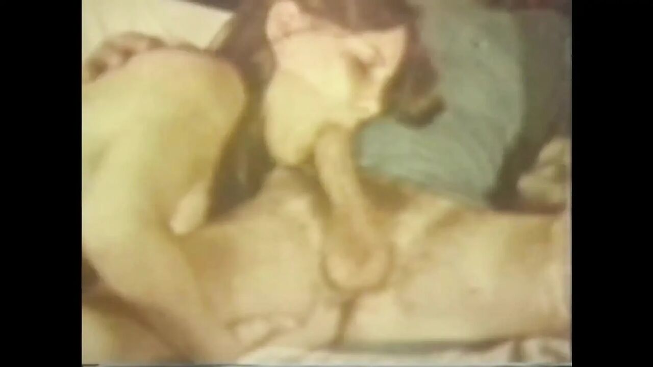 Sluts Entertain Themselves with Man