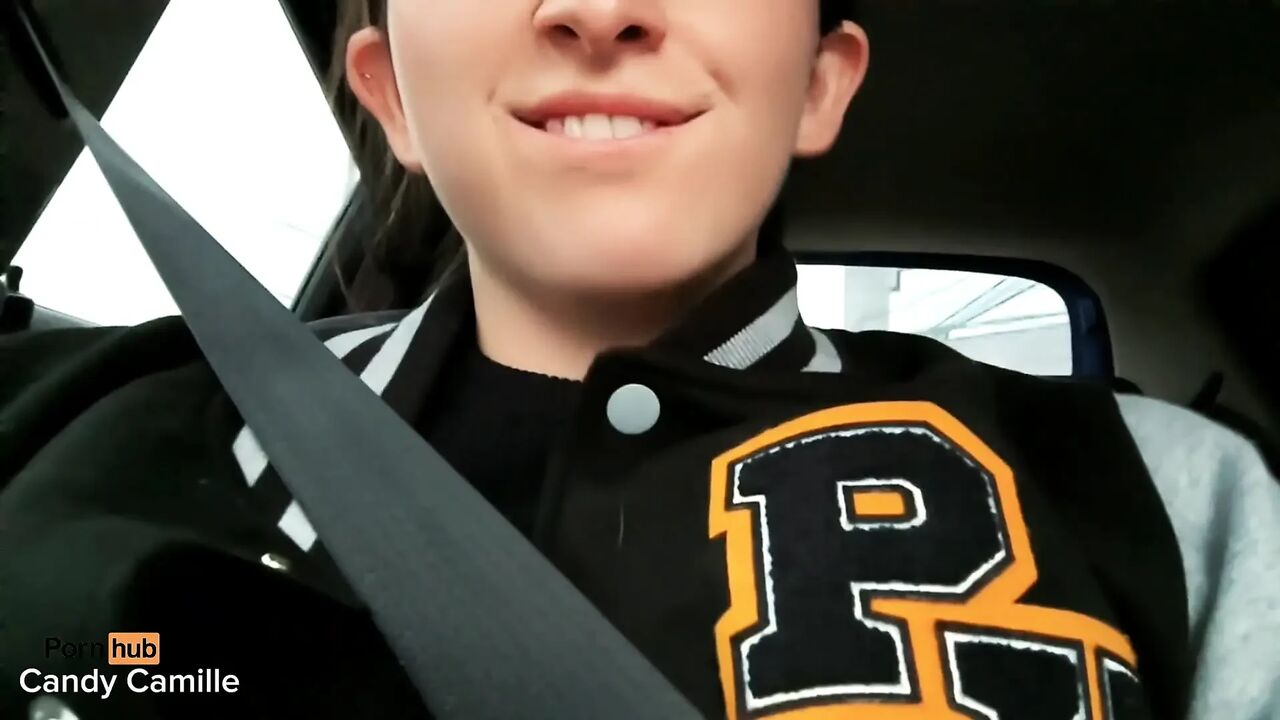 Uber Driver Doesn't Believe I'm a Model, so I Masturbate for Him