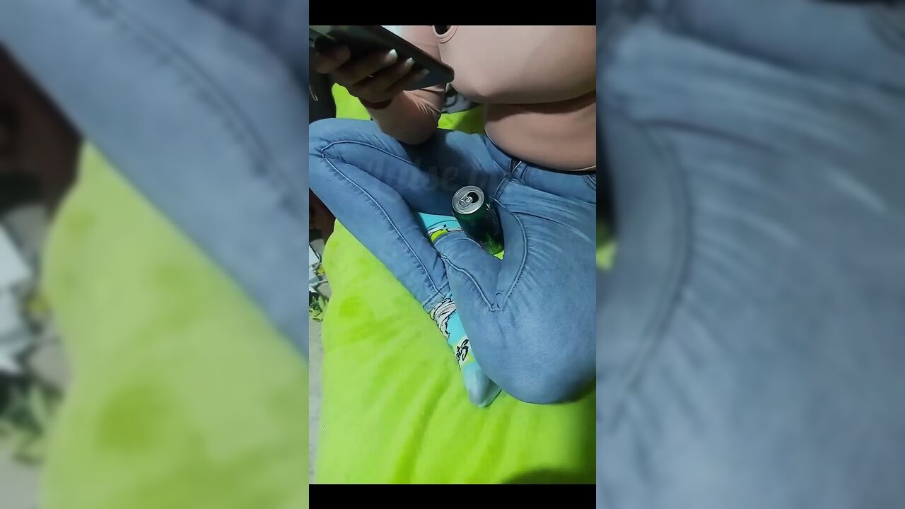 I End up Fucking a Cheating Girl I Met at the Mall (audio in Spanish)