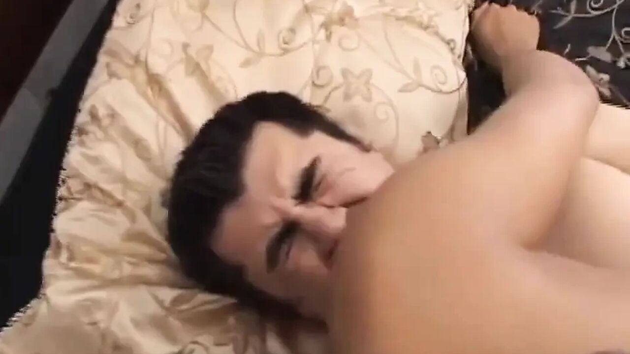Big cock sucking threesome pussy fucking...cum on pussy