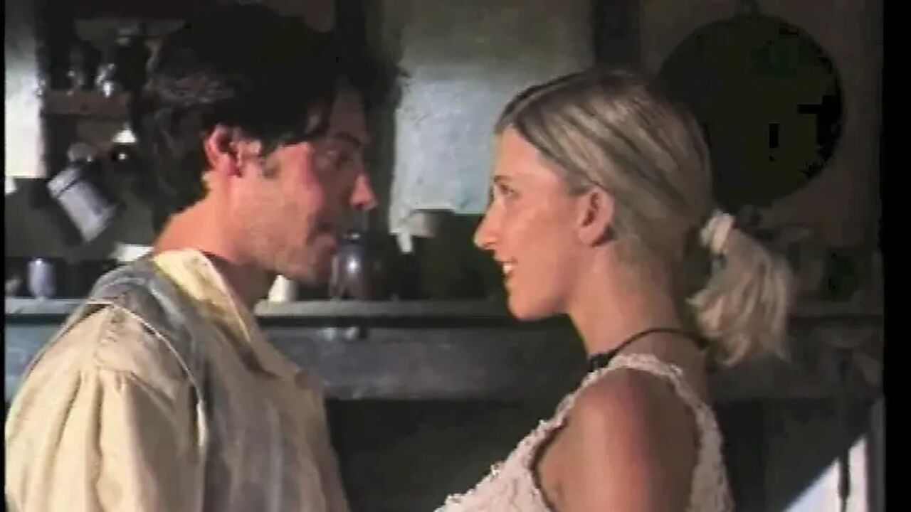 Romantic Fuck in the Kitchen for This Couple of the Past