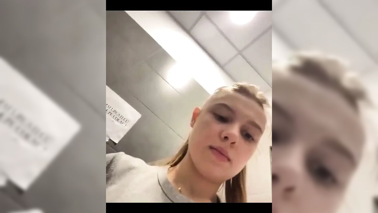 Hard Masturbating in the Gym