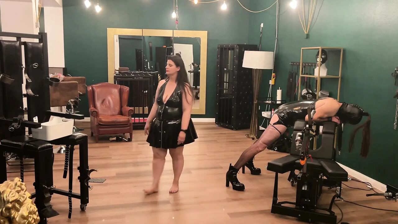 Fetish-lofts Hardcore Anal Session with TV Slave Part 2-4