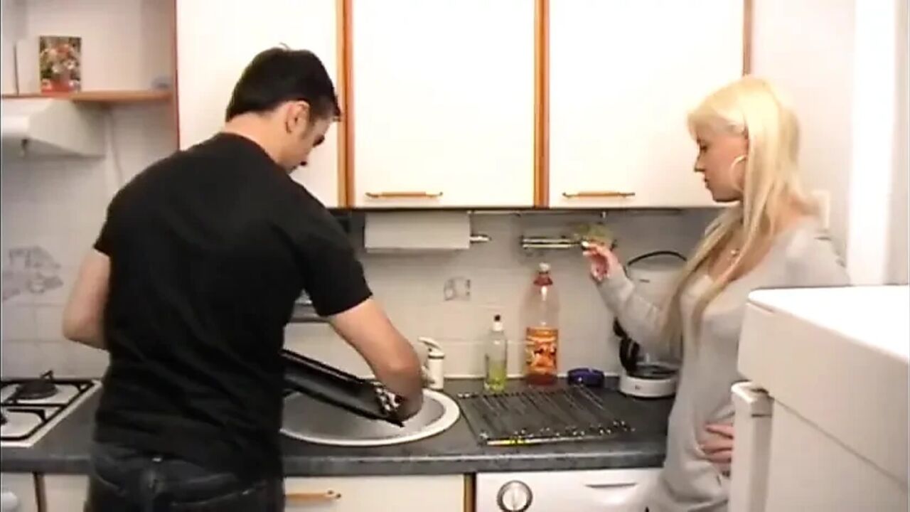 Teen needs a tasty dinner and her kitchen to shine