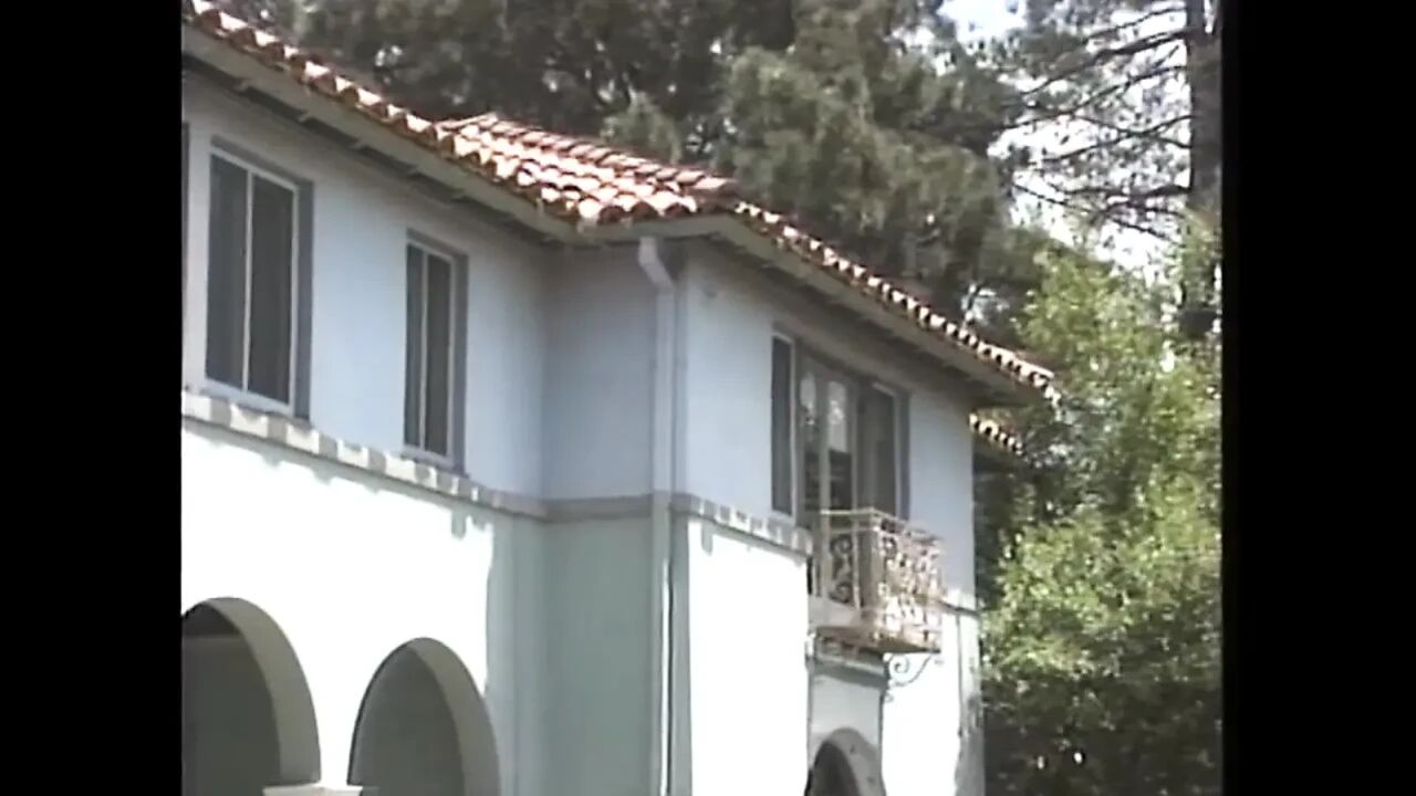 Sex Therapist Helps a Young Couple to Cum
