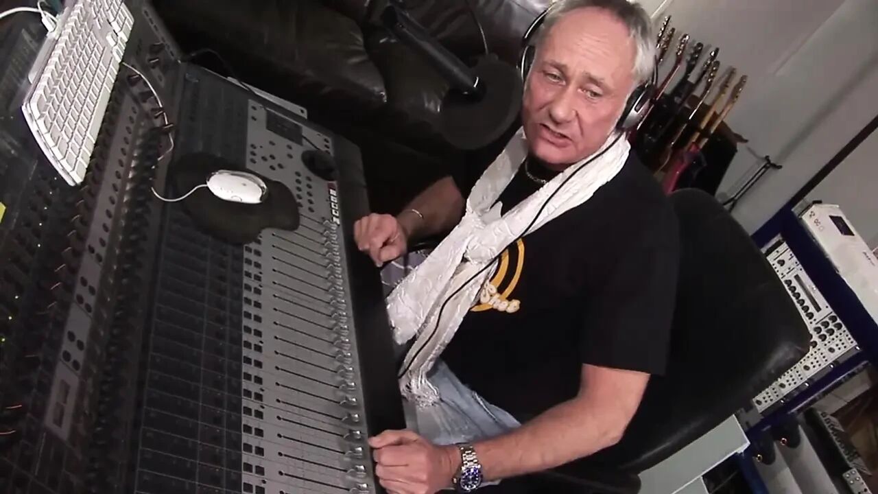 Old man loves young pussy