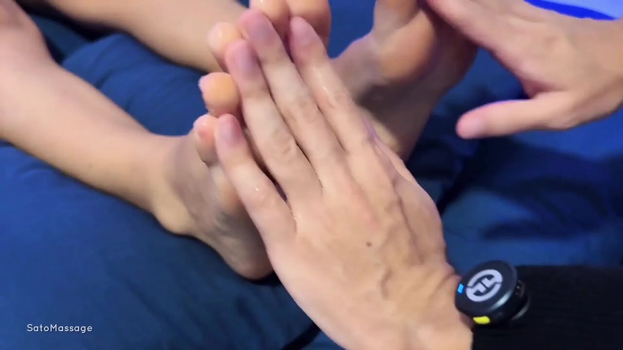 From Slow Massage to an Intimate Foot Finish