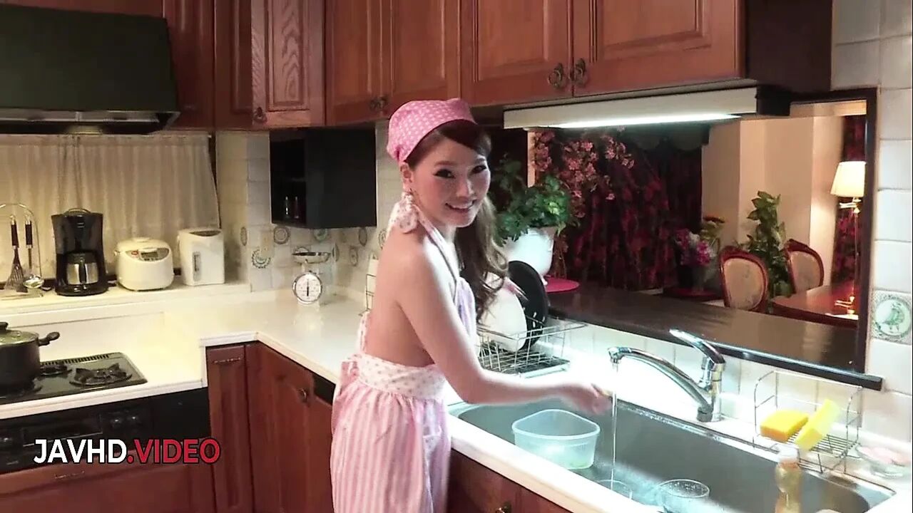 Seductive Asian housewife gives amazing blowjob then invites pov sex session