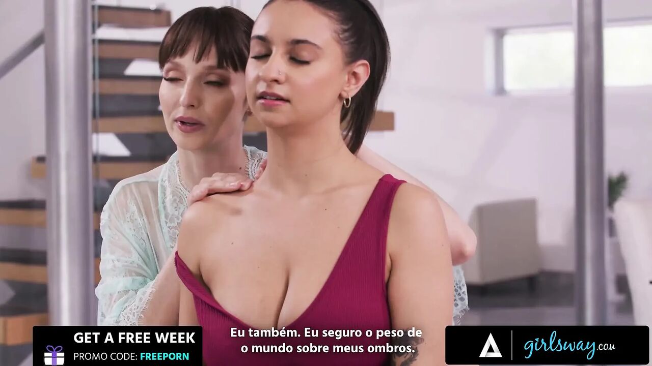GIRLSWAY - Sexy Lexi Luna & Hailey Rose Massage Each Other's Huge Breasts - PORTUGUESE SUBTITLES
