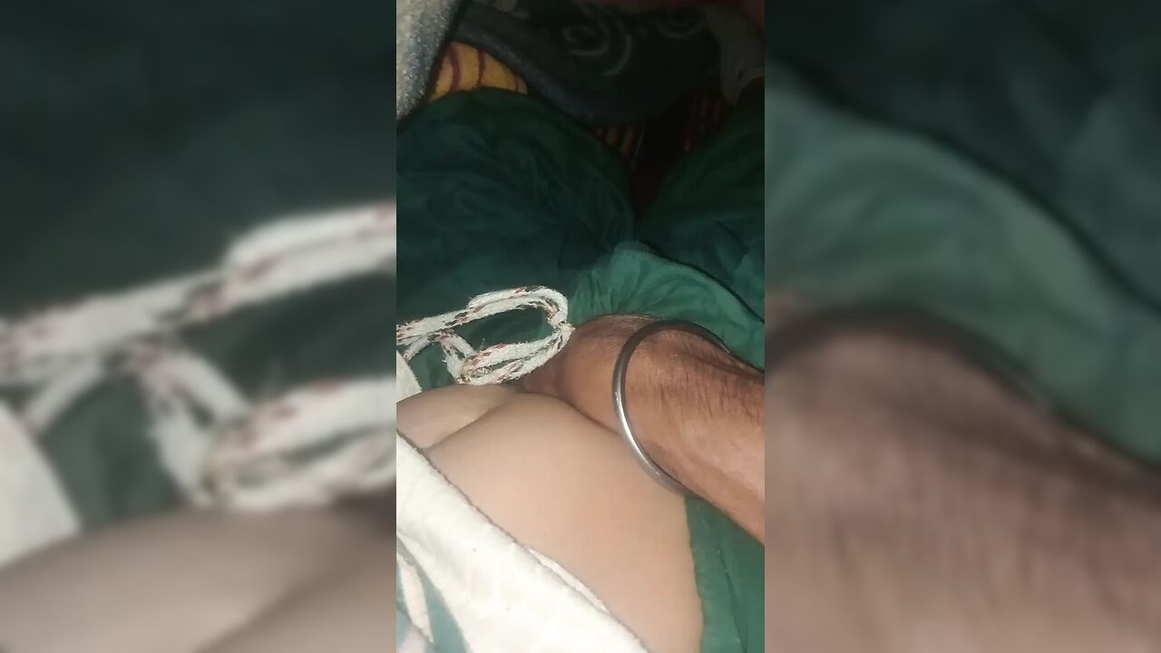 Desi wife hardcore fuck and teasing with her boobs