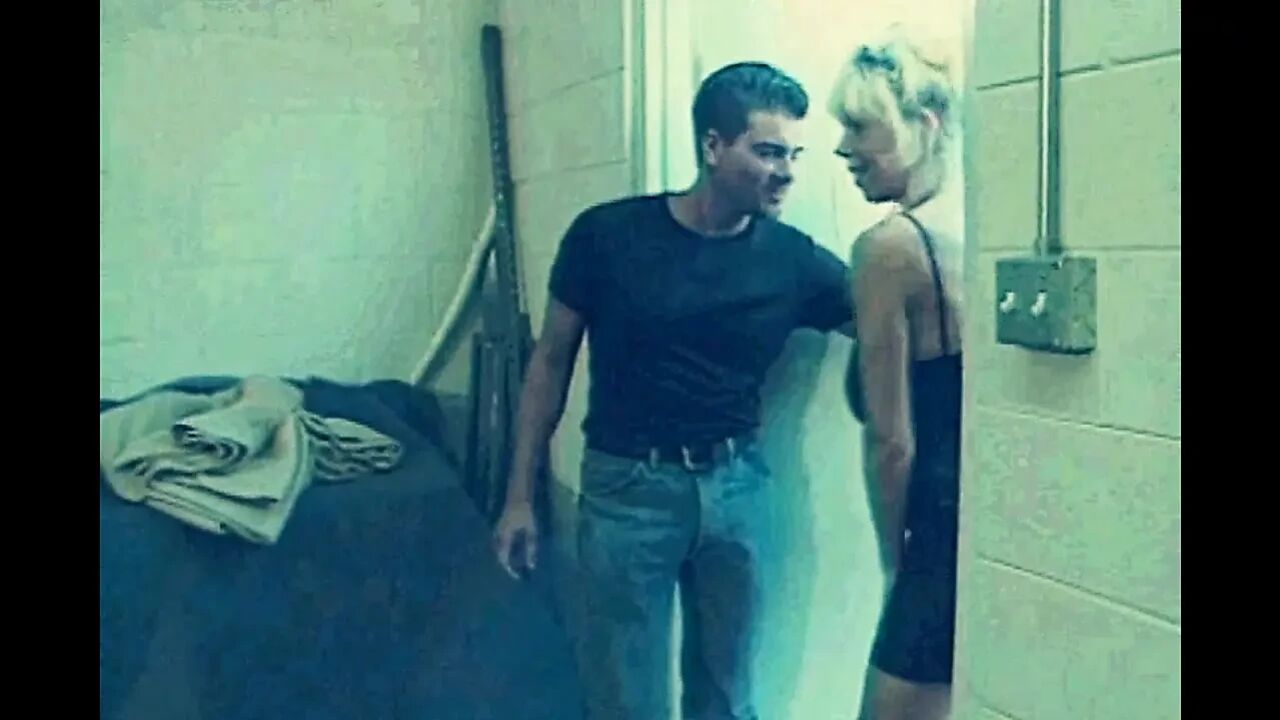 She Loves to Jump on Cock Like a True Sex Athlete!