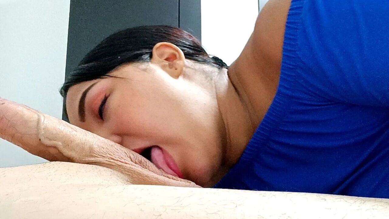 We All Need a Stepsister Who Invites You to Do This