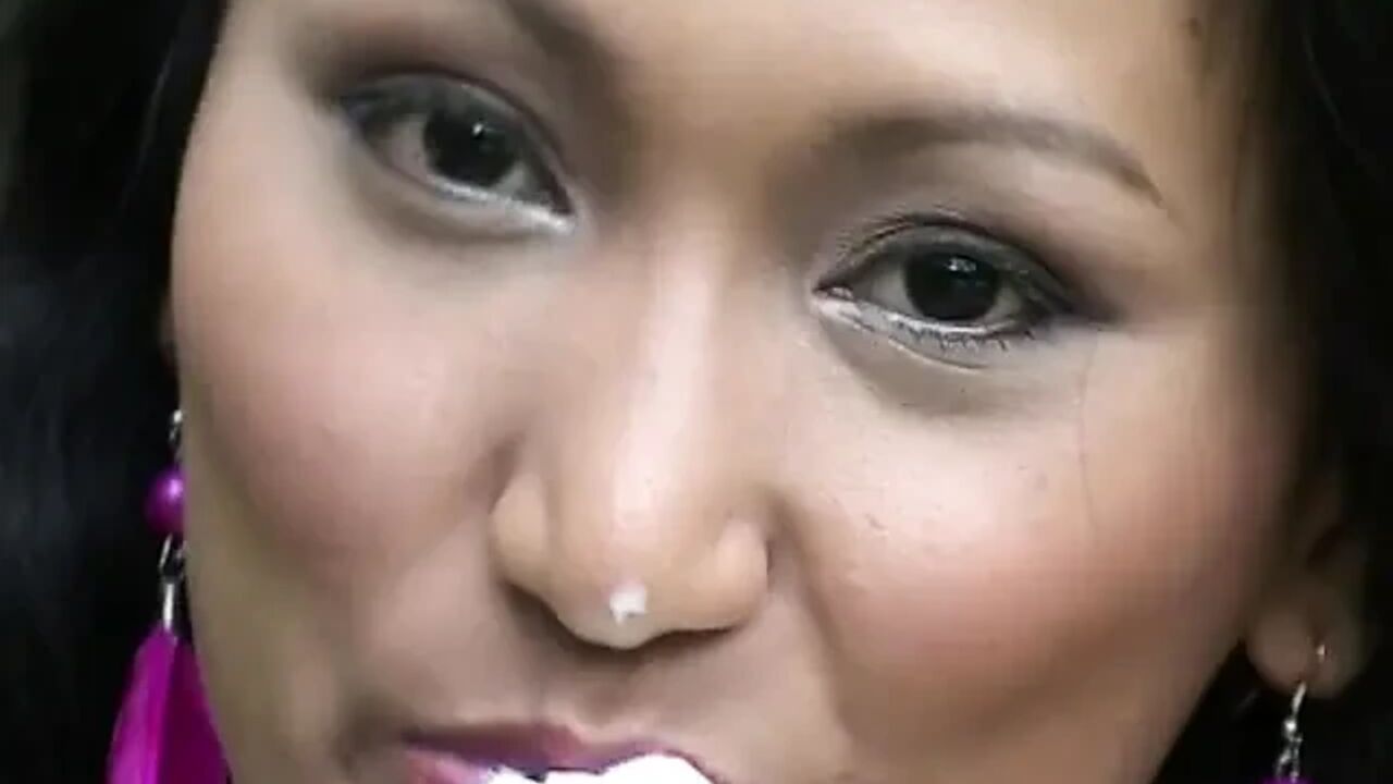 Asian hotties posing compilation 4