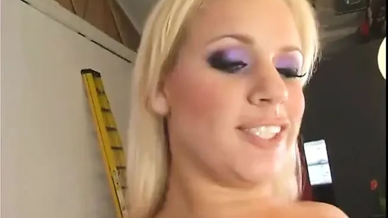 A beautiful blonde to be fucked and enjoyed..