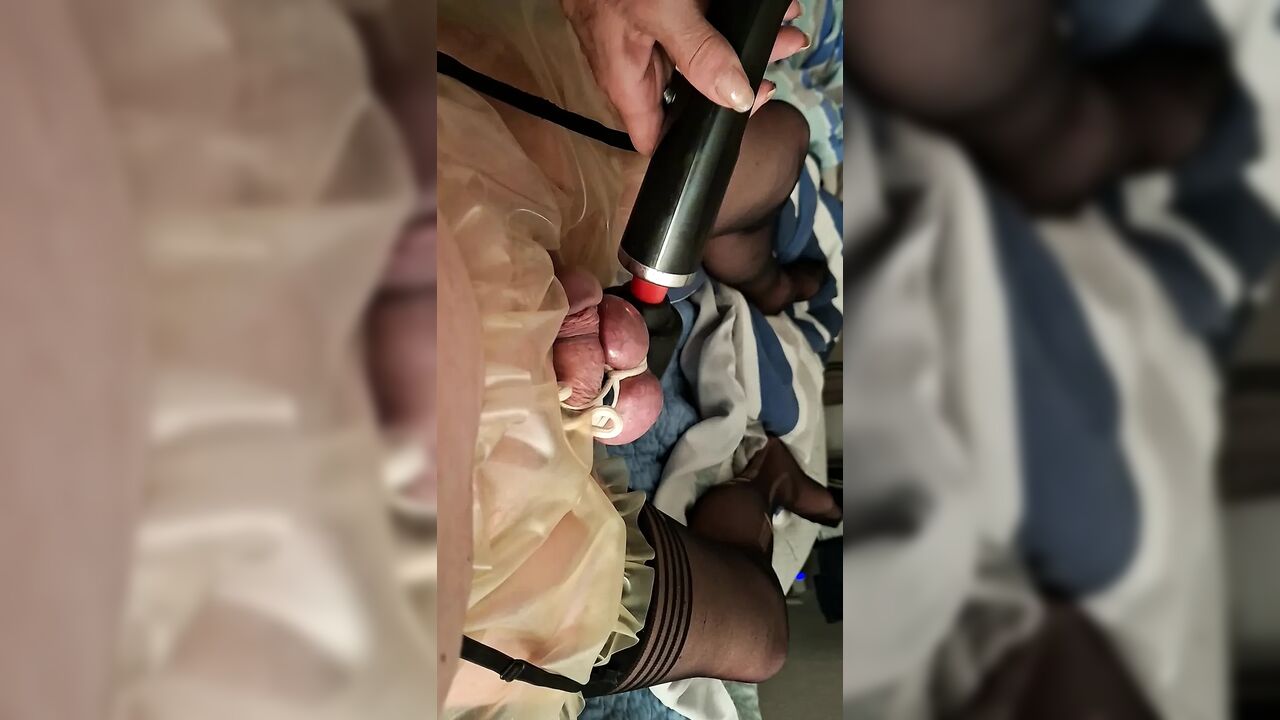 Jerking off in rubber