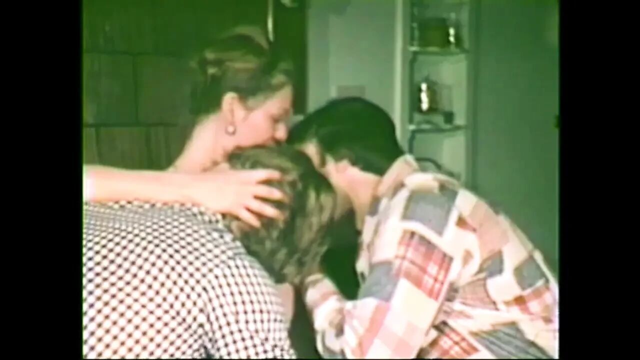 American Vintage Cute Blonde Girl Has a Threesome with Two Guys Loving Pussy
