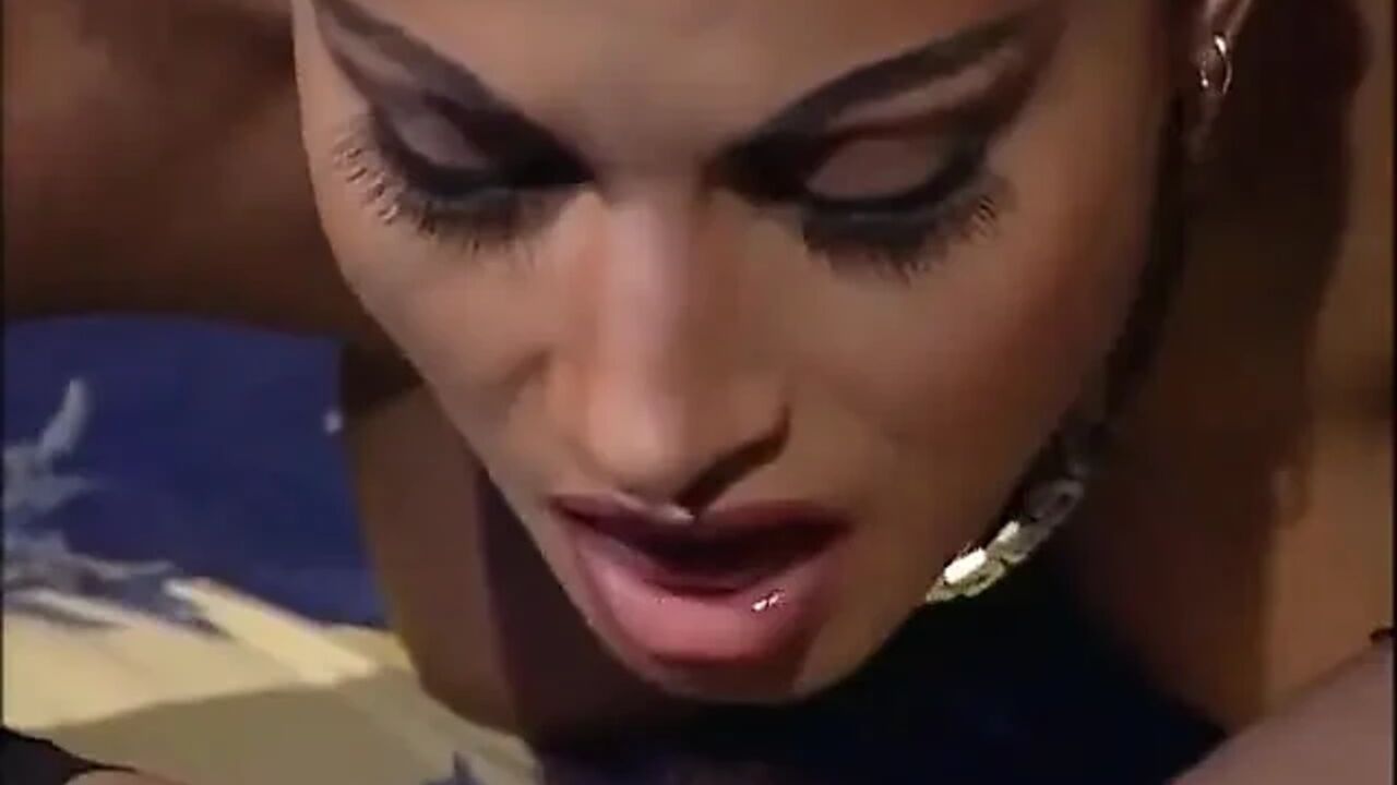 Two sluts in sexy lingerie fucked in a hot threesome