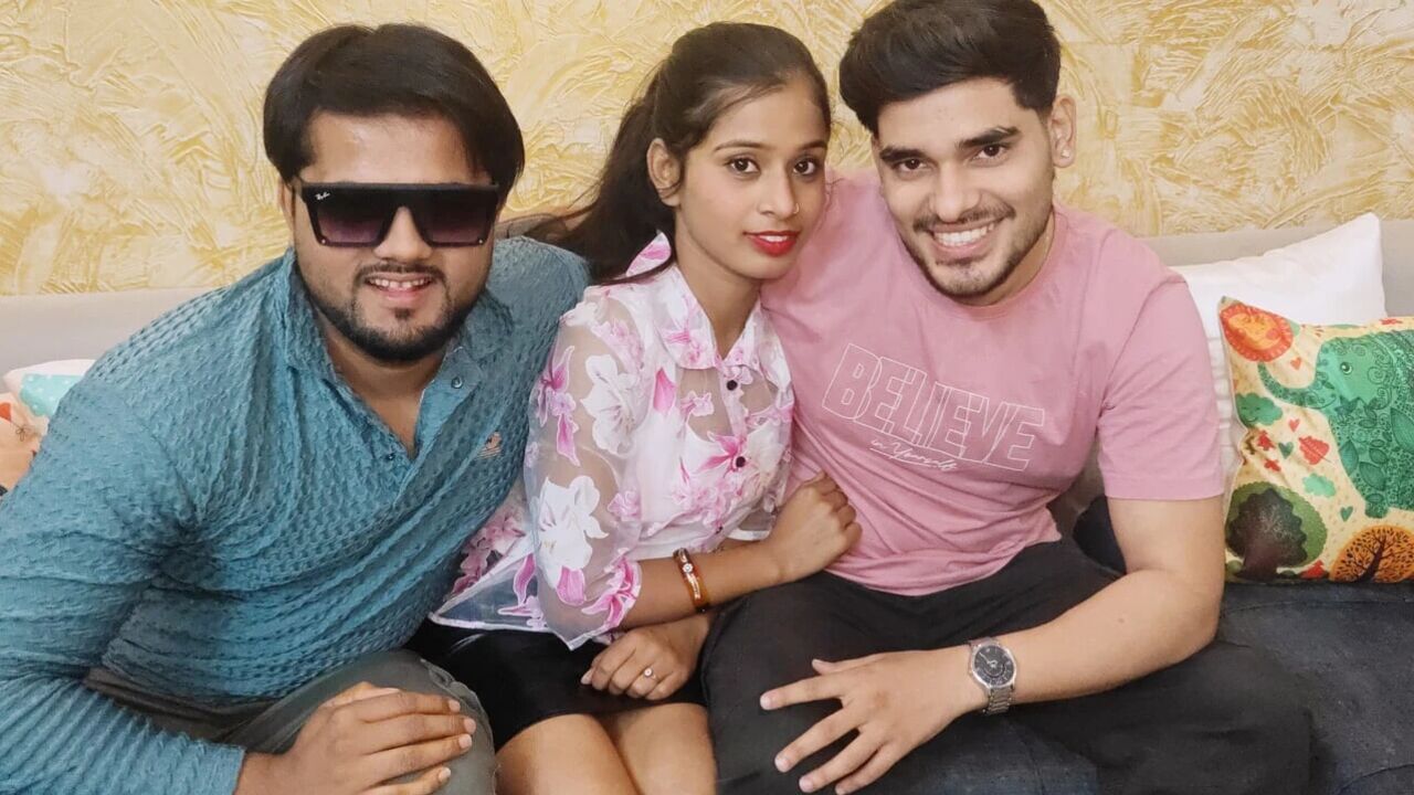 Indian Desi threesom gangbang hardcore sex video