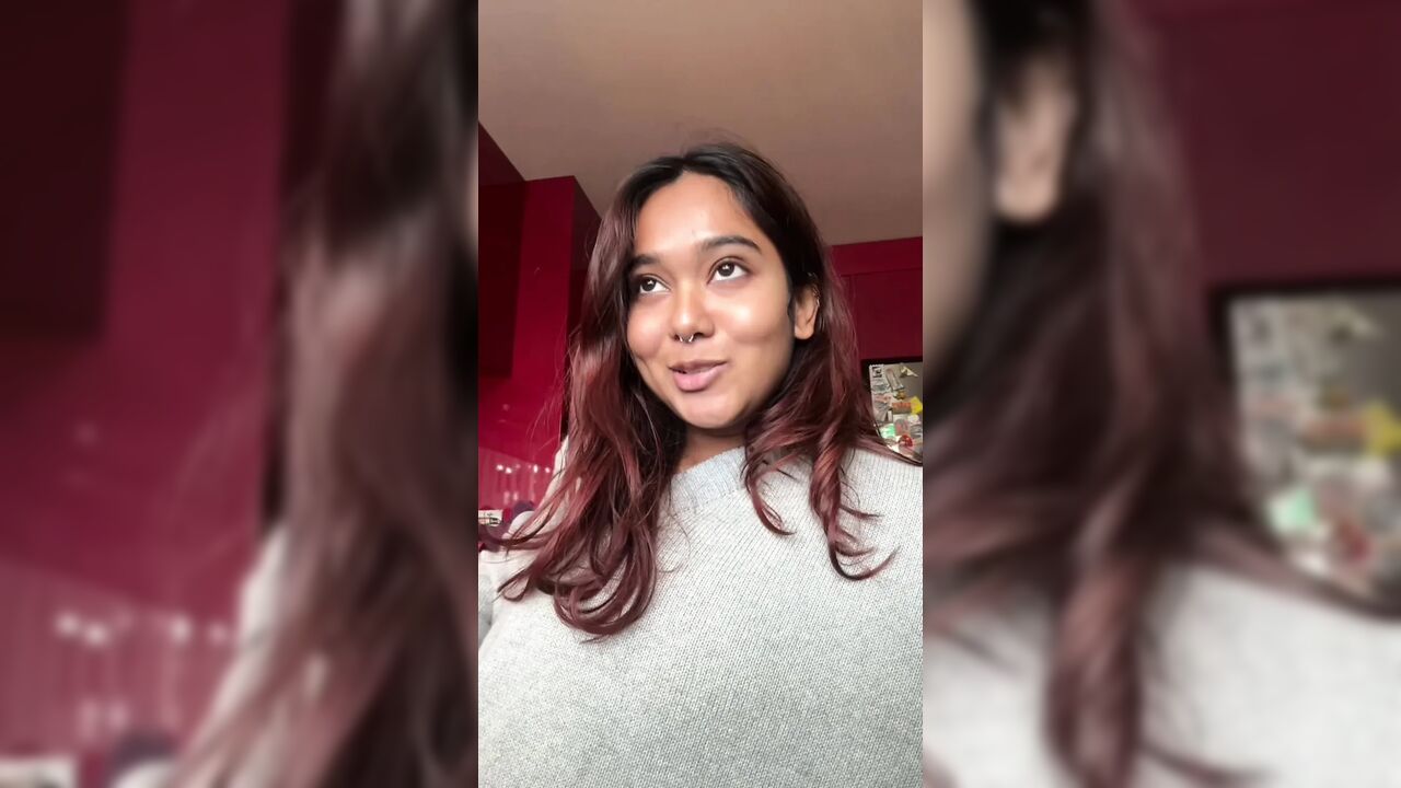 Petite Desi Mia Z does edging challenge and squirts