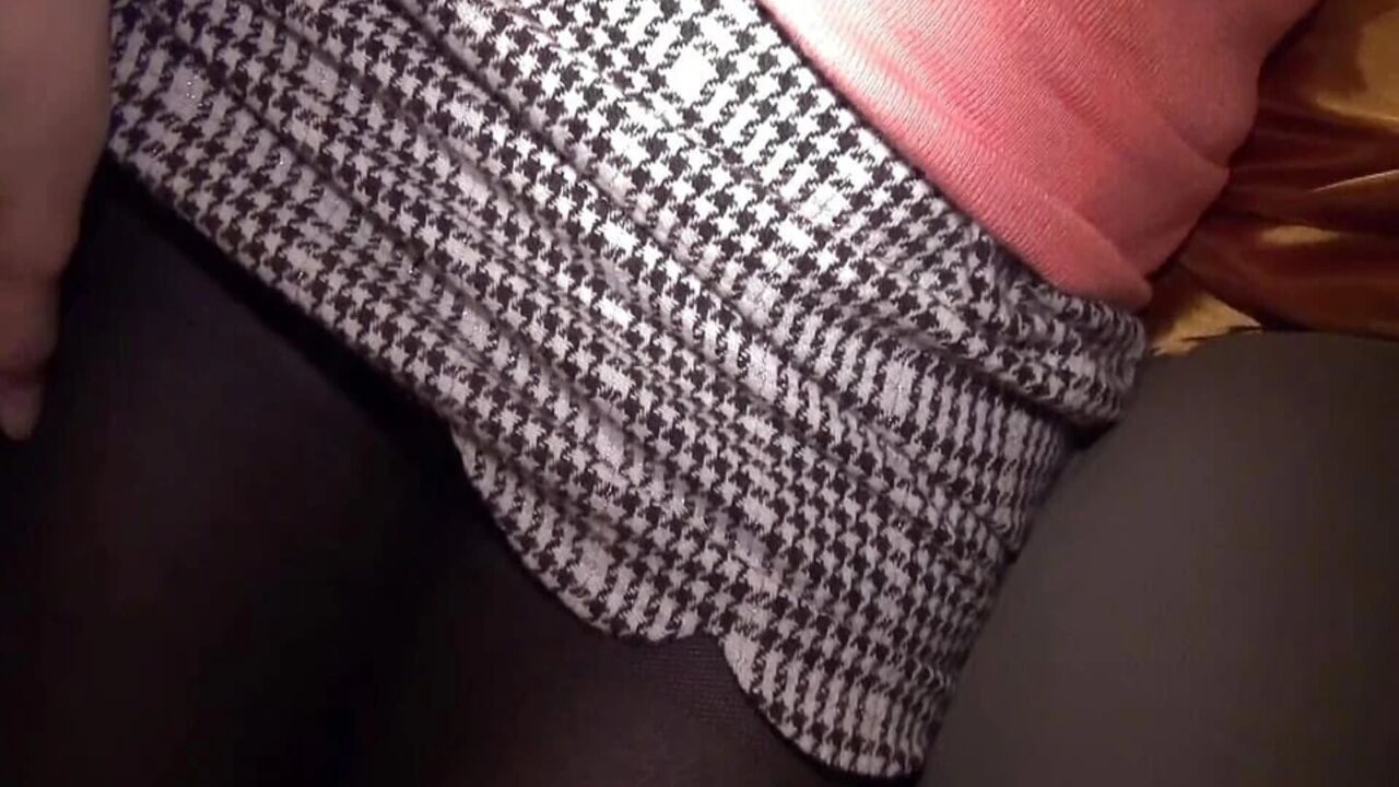 M588g05 Nampa Is a Good -looking Wife on the Way Home From the Alumni Association!