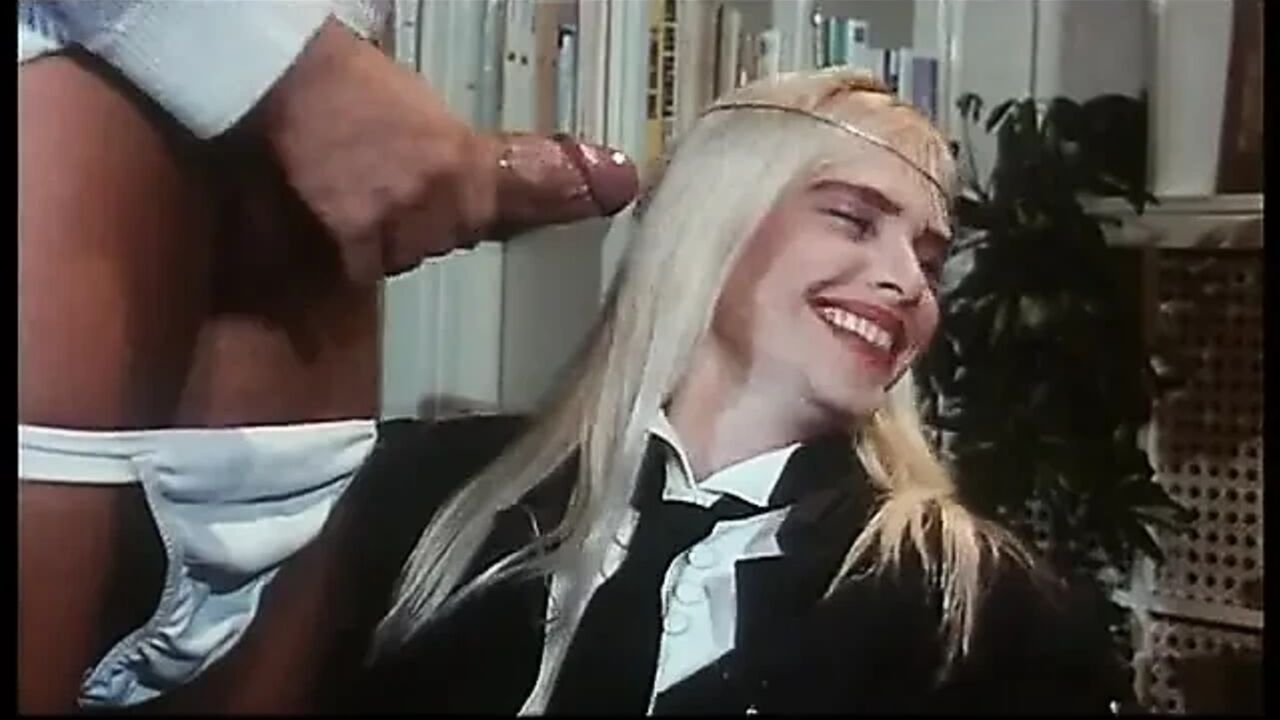 Cicciolina sucks Rocco Siffredi's huge cock