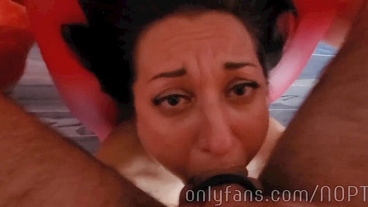 I walked into an armchair shop and got fucked in the mouth by a nice gnarled cock