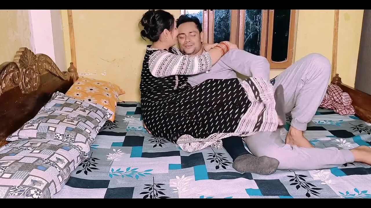 Desi Woman Talking About Her Fuck to Getting More Pleasure